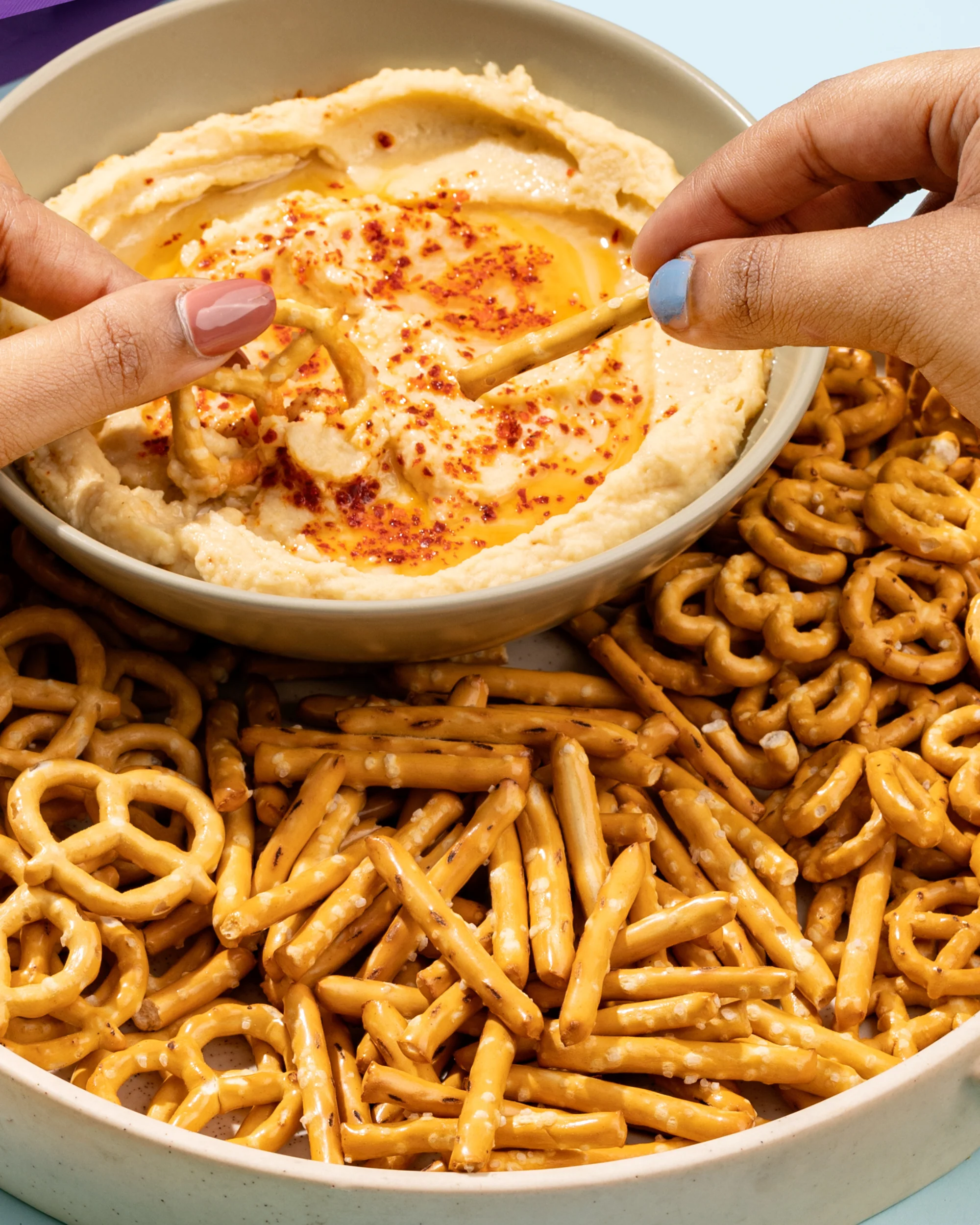 Salted Pretzel Mini Knots Party Pack,200g (Baked Crunchy Snack, Classic Salted Pretzel,| On-the-Go Snack) - Image 4