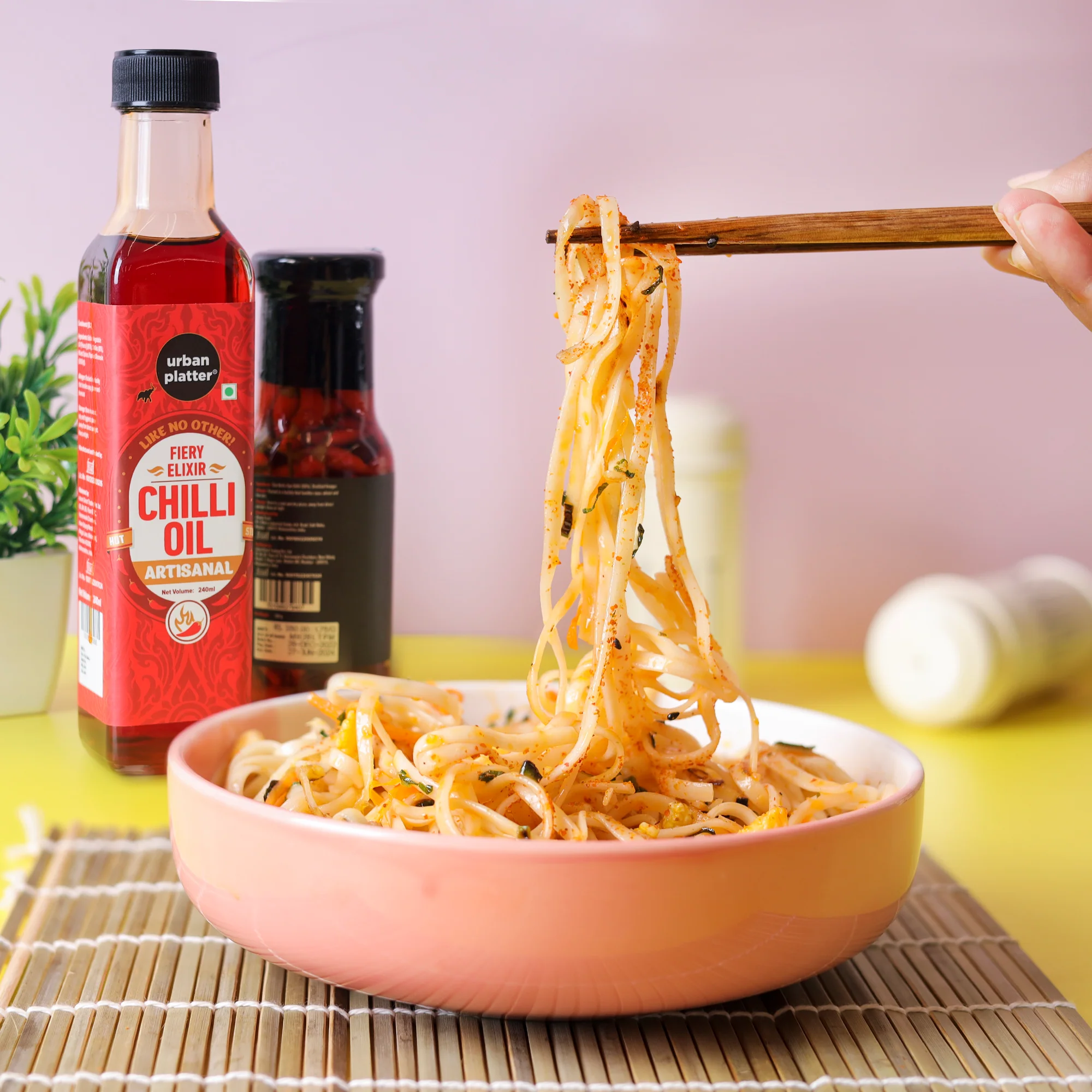 Chilli Oil, 240ml (Condiment, Hot and Spicy, Peppers and Spices Infused Oil, Add to pastas, pizzas, salads, soups) - Image 4