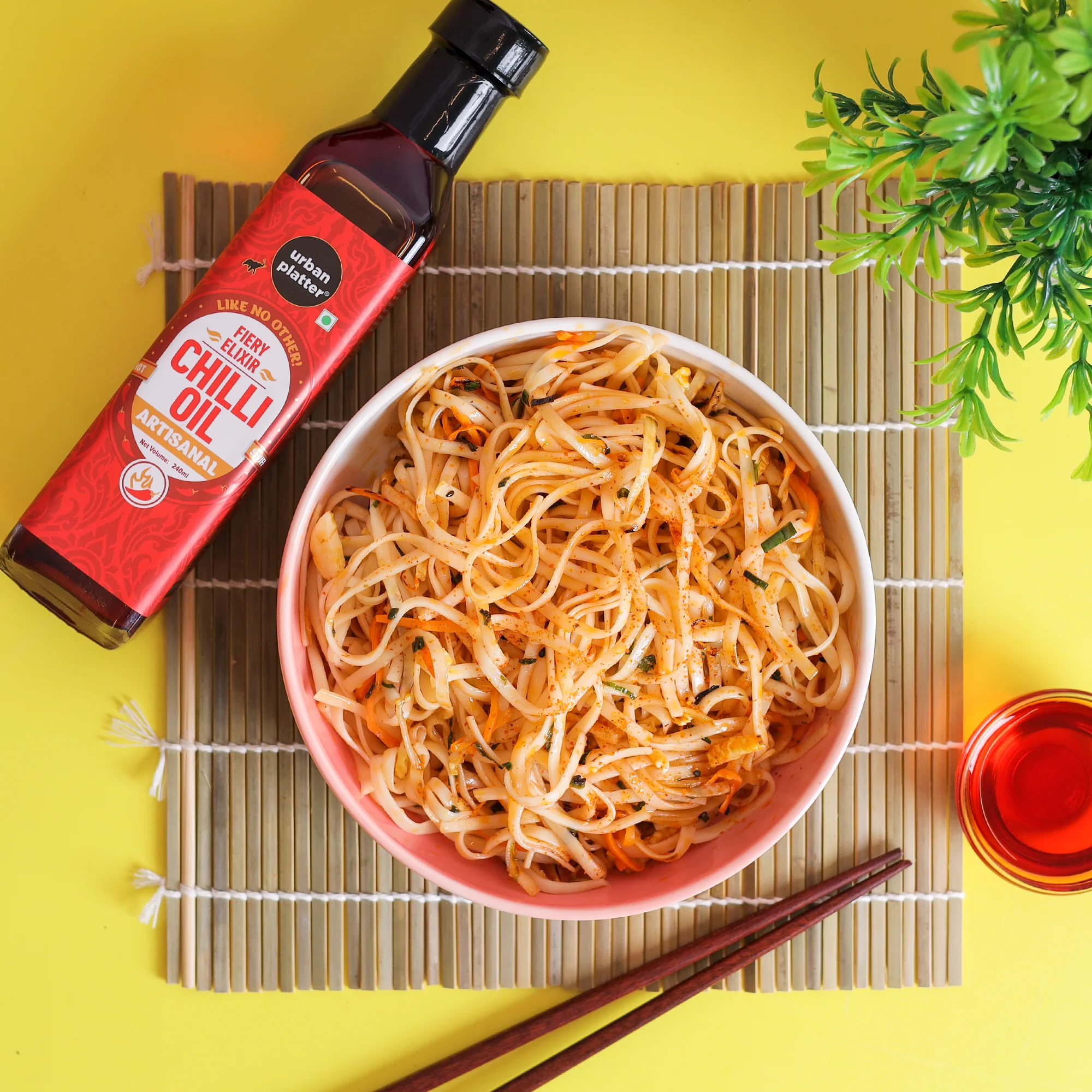 Chilli Oil, 240ml (Condiment, Hot and Spicy, Peppers and Spices Infused Oil, Add to pastas, pizzas, salads, soups) - Image 5
