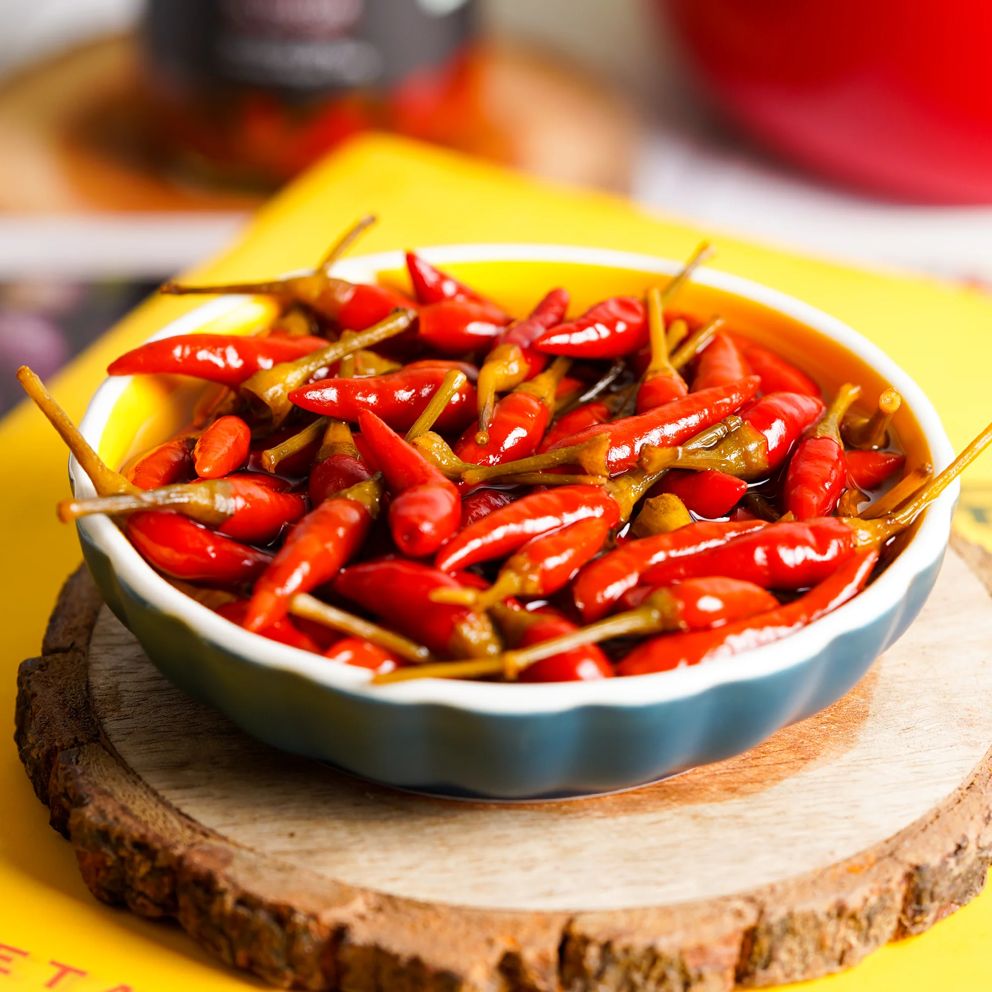 Extra Spicy Thai Bird's Eye Chilli in Vinegar, 200g - Image 4