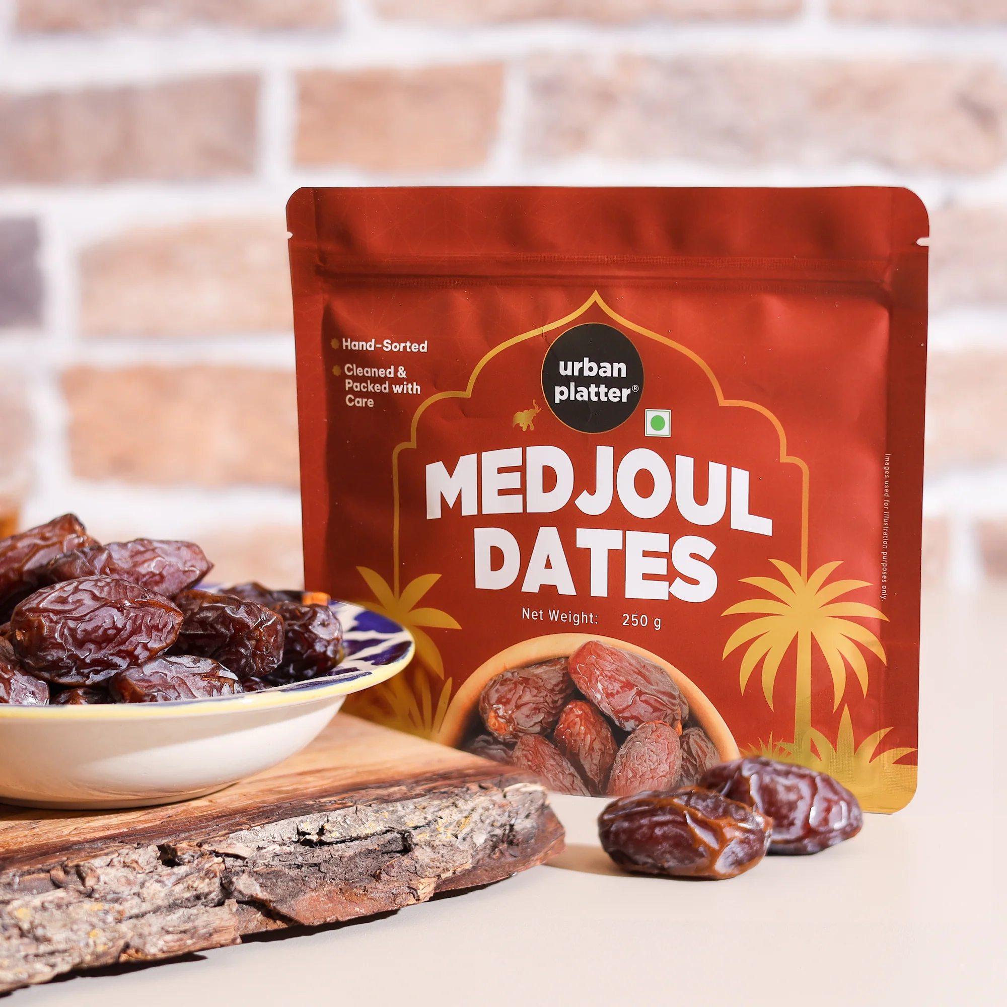Medium Medjoul Dates, 500g (Hand-Sorted | Moist & Caramelly Texture | Perfect for Snacking & Gifting) - Image 3