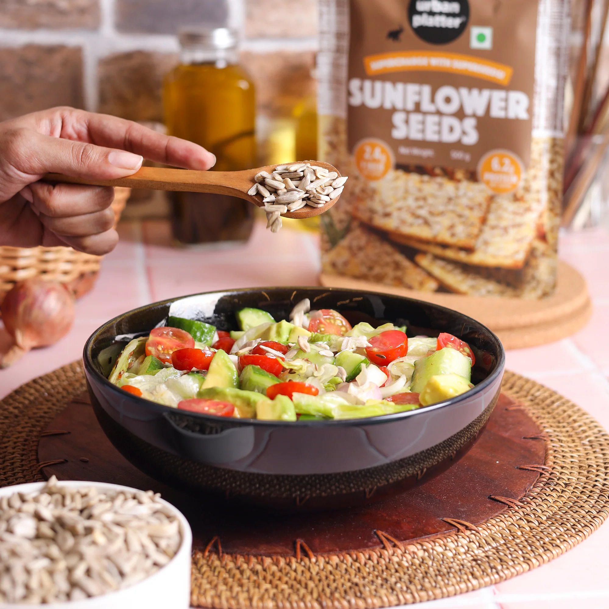 Raw Sunflower Seeds, 1Kg | Pack of 2 - 500g (Use in Salads, Trail Mixes, Baked Goods, Granola Bars, Desserts | Source of Protein & Fibre | Keto Diet Friendly | Immunity Booster | Healthy Superfood Snack) - Image 5